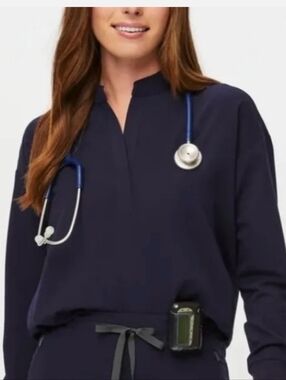 Figs Raphaela Oversized Longsleeve Scrub Top NAVY